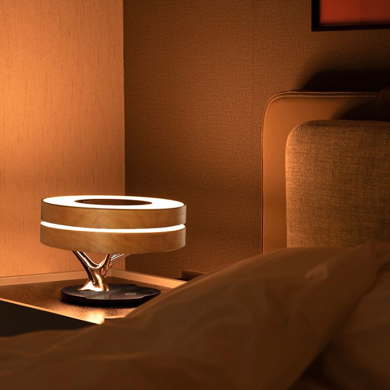 Lampe de chevet en bois tactile avec chargeur induction – MODERNY